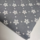 Pferde-Dinkelspelzkissen-Stoff-Grau-Schneeflocken