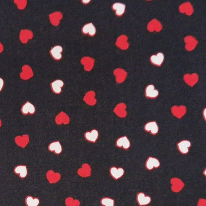 Schwarz mit Herzen