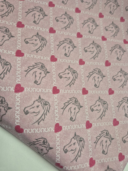 Gestepptes Dinkelspelzkissen für Pferde